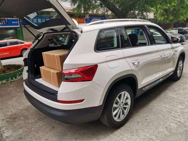 虽说月薪不过万，但依旧买得起高品质合资SUV，20万怒提"大白熊"