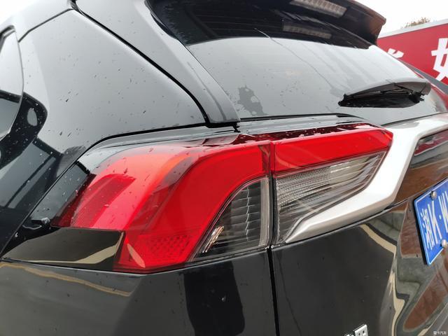 家有普拉多，再提新RAV4荣放两驱尊贵版，来听车主怎么评价！