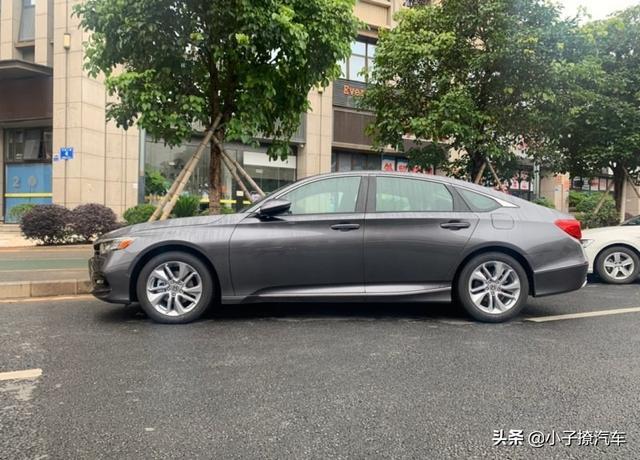 1.5t雅阁太空银提车