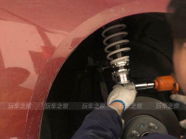 凯迪拉克CT4提车改装作业 全国首例改装绞牙避震