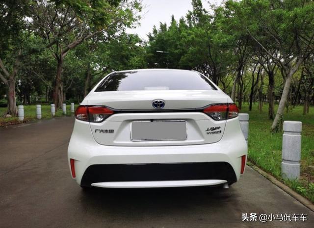 精打细算，还是双擎雷凌划算！平均油耗3.6升，这价格买贵了吗