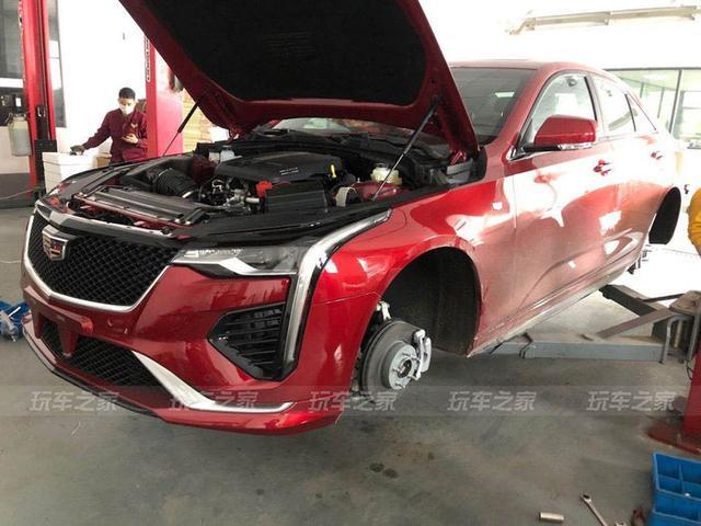凯迪拉克CT4提车改装作业 全国首例改装绞牙避震