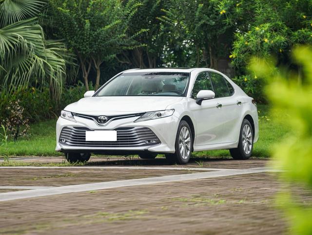 B型车17年几乎没人骂，8年只换一电瓶，底盘稳得一批，差点卖断货