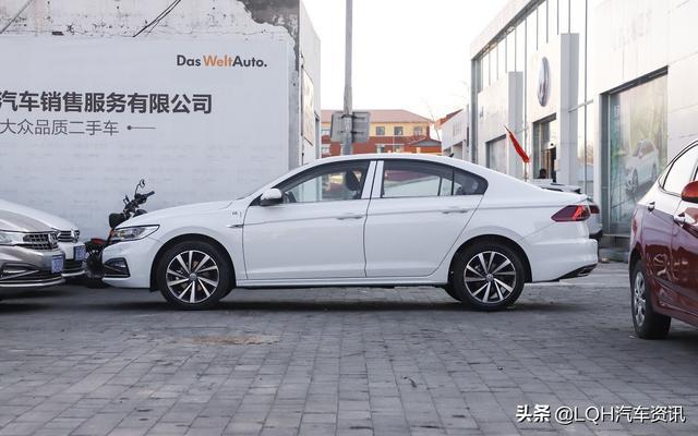 11万出头的合资车，颜值高配置强，关键还省油，幸好没选卡罗拉
