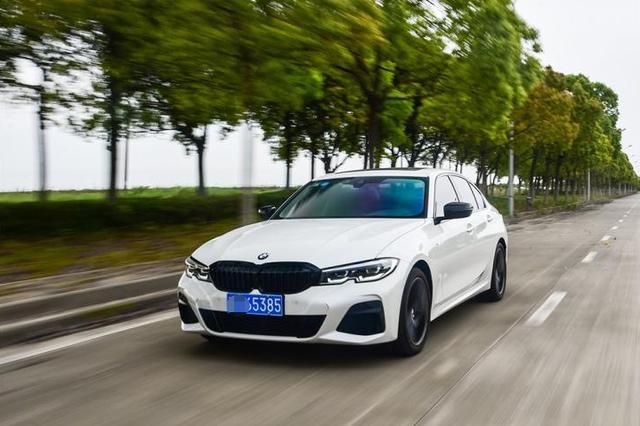 32.9万提了辆宝马325i，开了5800多公里后，车主：只想说一句话