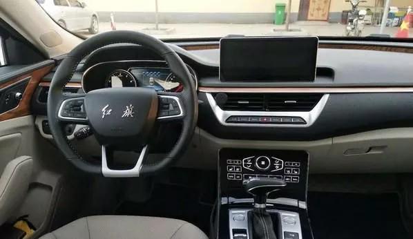 22万提了台红旗H5，用车1年车主分享感受：开出去比奥迪A4有面子