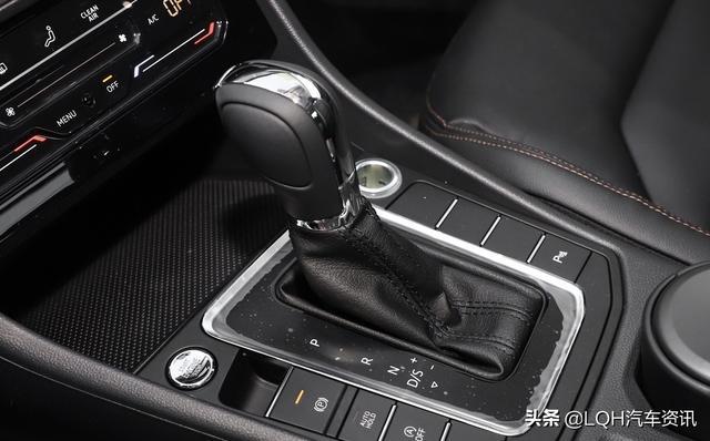 11万出头的合资车，颜值高配置强，关键还省油，幸好没选卡罗拉