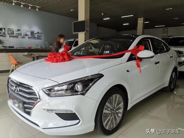 裸车11.6万喜提现代名图，用车800公里，车主：1.8L+6AT很满意
