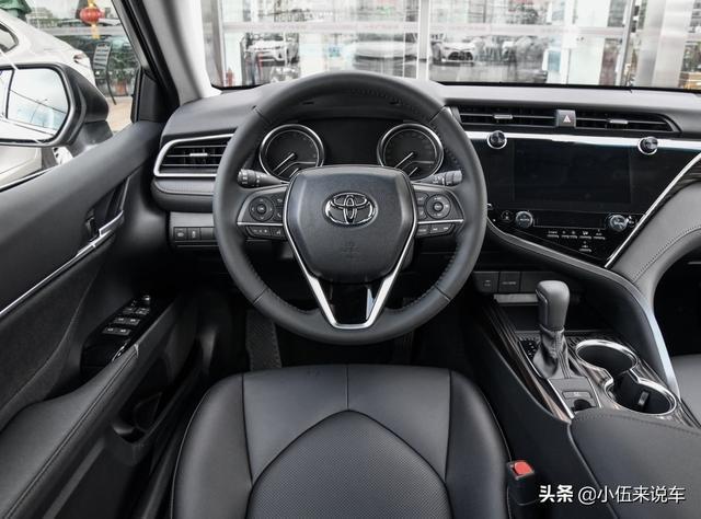 本田雅阁要慌了！新车比奥迪A4漂亮，进口2.0L+CVT，满油追1000km