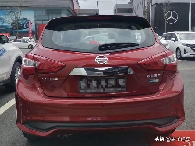 日产骐达提车作业，车主：裸车10万元，1.6L+CVT表现不错