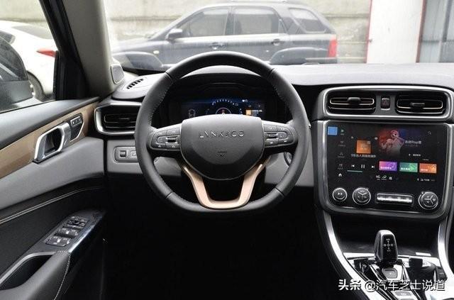 花17万提辆领克01真的值吗？用车6000公里后，车主憋了几句话要说
