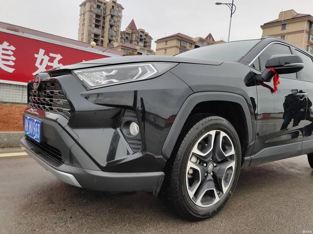 家有普拉多，再提新RAV4荣放两驱尊贵版，来听车主怎么评价！