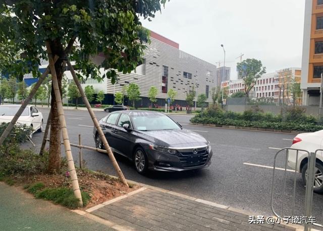 1.5t雅阁太空银提车