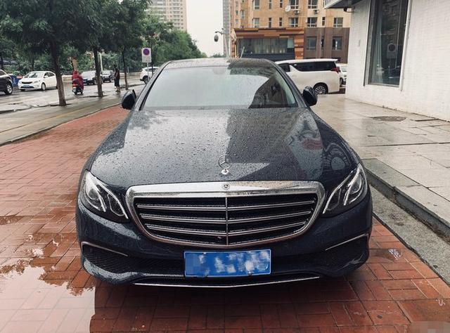 42.9万提了辆“低配”奔驰E级，开了3240公里后，车主说出大实话