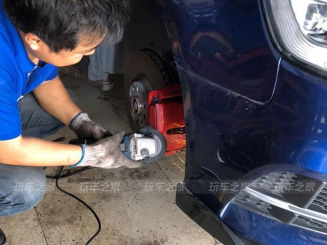 纳瓦拉蓝奥迪S3提车改装作业 19寸BBS RE-V轮毂装车