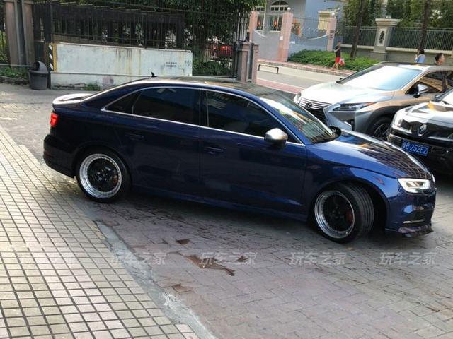 纳瓦拉蓝奥迪S3提车改装作业 19寸BBS RE-V轮毂装车