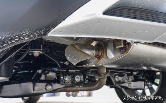 8.98万的家用SUV，有颜值有空间，配4轮独悬，关键实测油耗才6.8L
