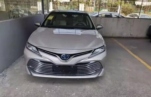 27万买凯美瑞2.5G油电混合，用车1个月后，车主说出了内心感受