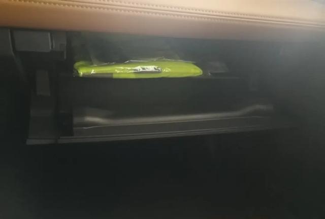 #你不出门我看车#-丰田亚洲龙