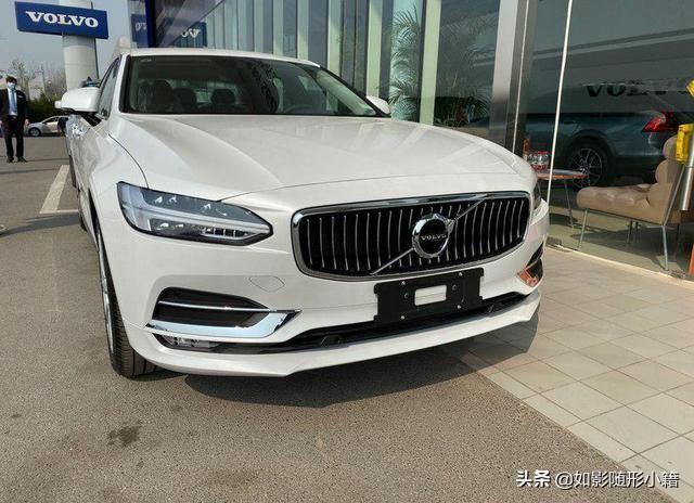沃尔沃S90提车作业，车主开了6个月后，车主：想说八个字