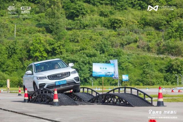 老车主试驾完新款博越Pro后，是种怎样感受？