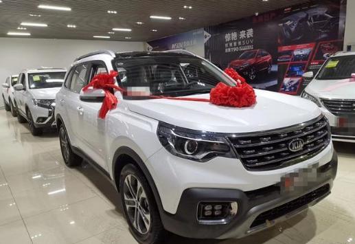 12.6万喜提起亚智跑，用车2000公里，车主：2.0L油耗7.6个