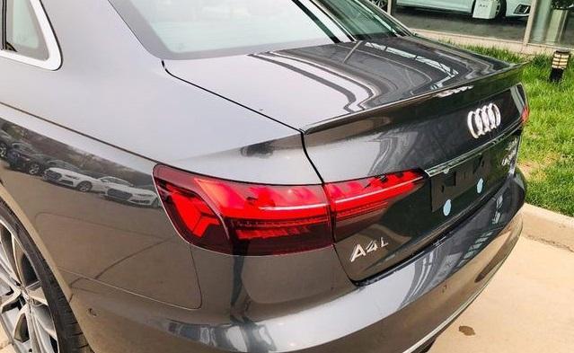 40万提了辆2020款奥迪a4l，1个月再开宝马3系，车主：差距不一般