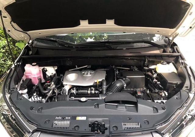 27.8万提了辆丰田汉兰达，开了8720km后，车主：我只想说一句话
