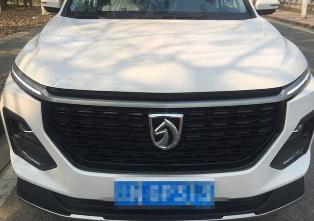 7万提一辆7座SUV，开2000KM后，发现好开又好用，油耗低不是惊喜