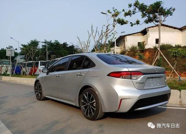 12万拿下一台丰田雷凌，提车240天后，车主说了真心话