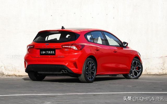 又一款居家“小青年”，采用1.5+8AT黄金组合，实测油耗才5.4L