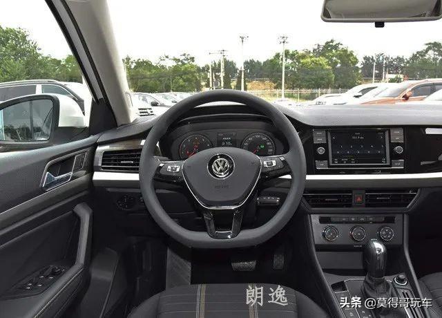 花12万提大众朗逸，还是少一万买宝来呢？车主：“我穷选宝来”