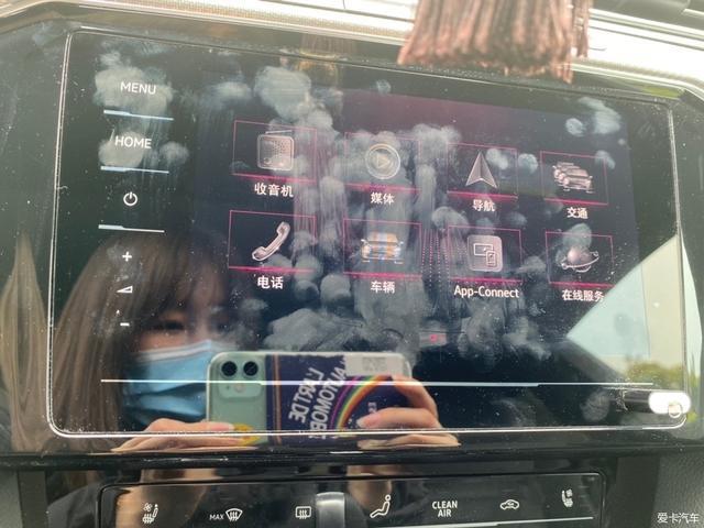 中了无框车窗的“毒”？小姐姐提车大众CC，颜值比A4L高多了？