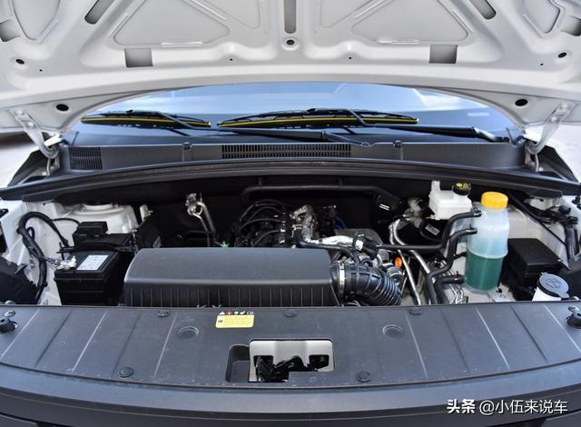 轴距2米8的大七座，配VIP独立座椅+空调，带4个USB口，8万可入手