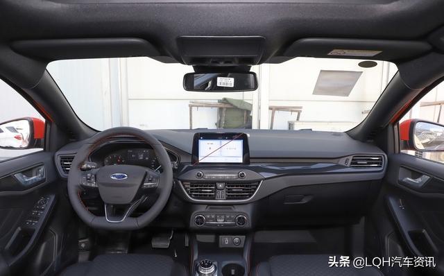 又一款居家“小青年”，采用1.5+8AT黄金组合，实测油耗才5.4L