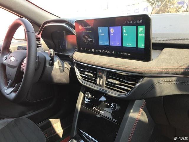 2.0T+四驱，20多万提车福特锐际ST，车主：比RAV4性价比高！