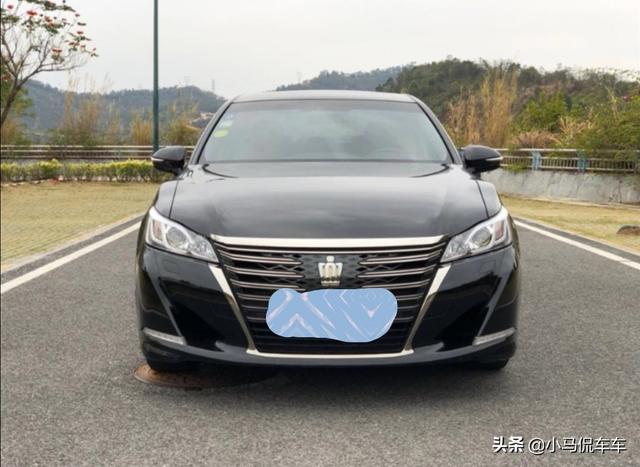 放弃凯美瑞入手18款丰田皇冠，车主告诉你到底香不香？