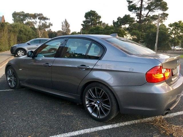 内饰美观 述宝马E90用车感受
