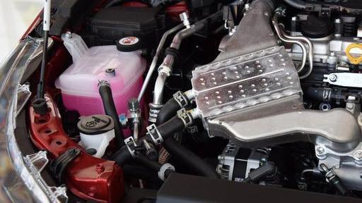 朗逸添“新劲敌”，霸气赶超速腾，1.2T+CVT，一公里才6毛钱