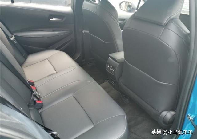 雷凌双擎提车记，平均油耗4升，分享真实提车价格和用车感受