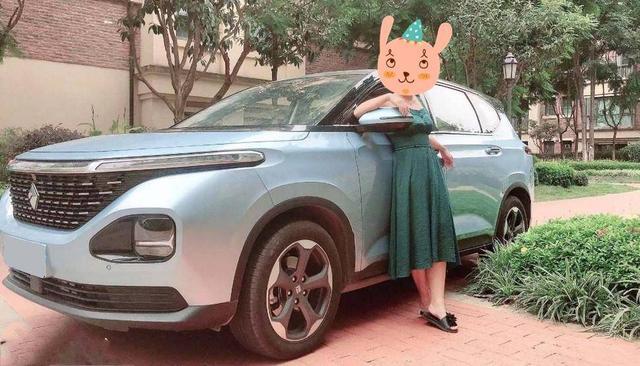 放弃宋MAX，选了这台“家用王”，每公里油耗4毛，还能自动驾驶