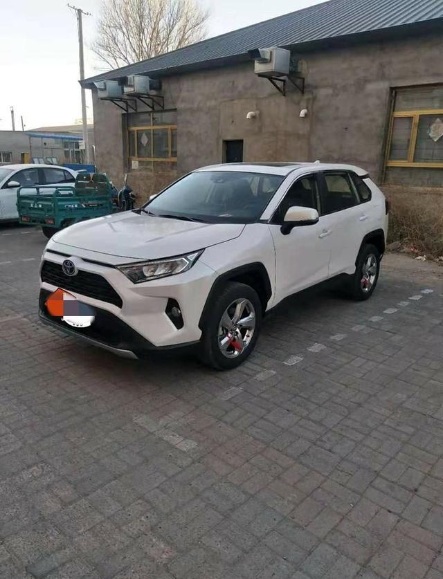 入手RAV4荣放，目前20万级别日系最实在的SUV，听听真实感受