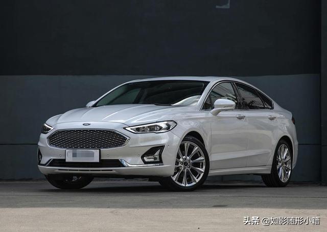 20万如何选车？大众迈腾、福特蒙迪欧谁性价比高？看完你就知道了