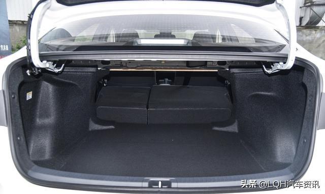 日系省油的大品牌，低至11.58万，每公里不到3毛钱，全系配8气囊