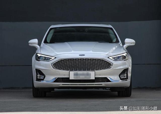 20万如何选车？大众迈腾、福特蒙迪欧谁性价比高？看完你就知道了