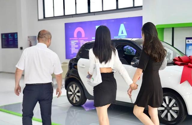 珊珊的520礼物，欧拉R1提车报告