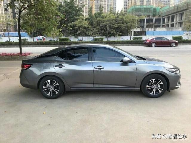 市区油耗6.0L，CVT变速箱开起来竟然有点顿挫感