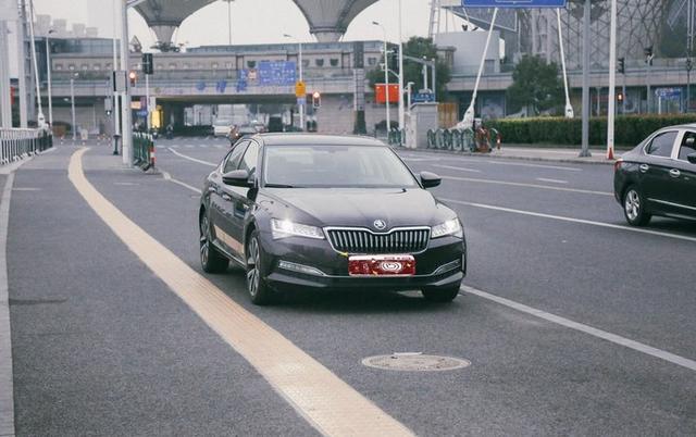 车主16万喜提速派，车主：空间大配置高，1.4T很省油
