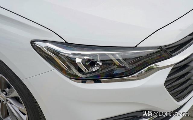 科鲁泽由3缸升4缸机，配8.0液晶屏+倒车影像，关键一公里才3毛多