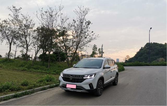 出于颜值和空间的考虑 放弃远景X6入手风行T5